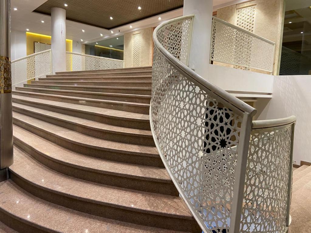 Acco Grand Hotel Lucknow Exterior foto